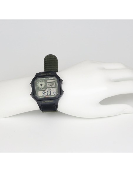 Casio World Time AE-1200WHUB-3AJF JDM Verde Oliva | Batería 10 Años | 100M WR |45 × 42.1 × 12.5 mm