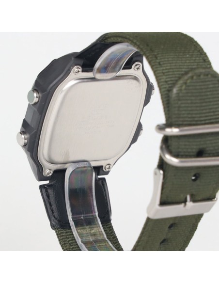 Casio World Time AE-1200WHUB-3AJF JDM Verde Oliva | Batería 10 Años | 100M WR |45 × 42.1 × 12.5 mm