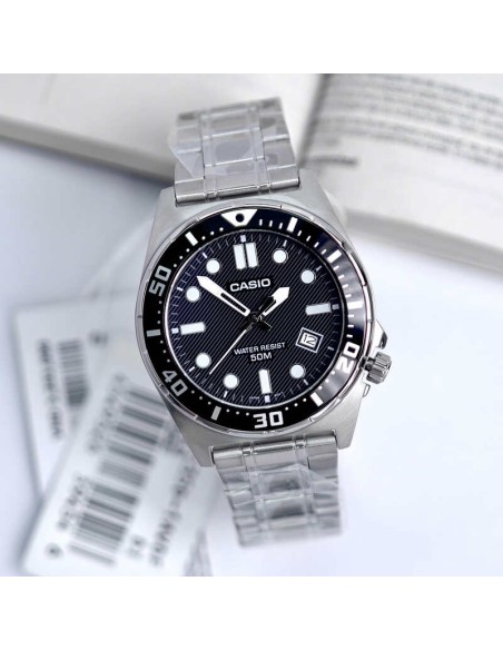 Casio MTD-135D-1A – Reloj deportivo de acero con esfera negro resistente al agua 100m