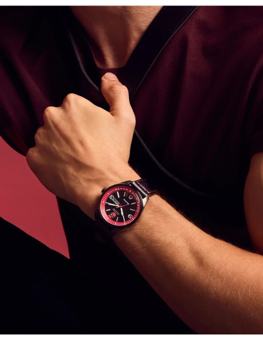 solar  Citizen Marvel “Here Comes Deadpool” AW0145-02W 42 mm – 100 m cuero