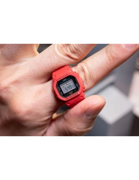 Anillo reloj Casio G-shock DWN-5600-4JR  nano digital  23.4 x 20 x 7.5 mm 200m wr