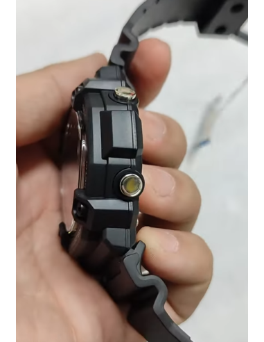 Reloj Casio AEQ-120W-1B 53.3 × 52.2 × 16.8 mm 100m WR Hora Mundial 10 años batería 3 alarmas