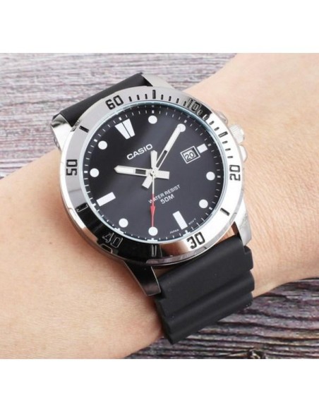 Reloj deportivo hombre Casio  MTP-VD01-1EV 49 × 45 × 10,3 mm 50m WR  correa de resina