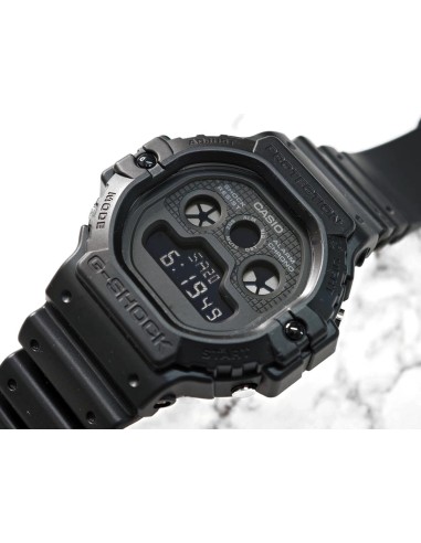 Casio G-Shock  DW-5900UBB-1JF JDM 200M WR 51.4 × 46.8 × 15.5 mm