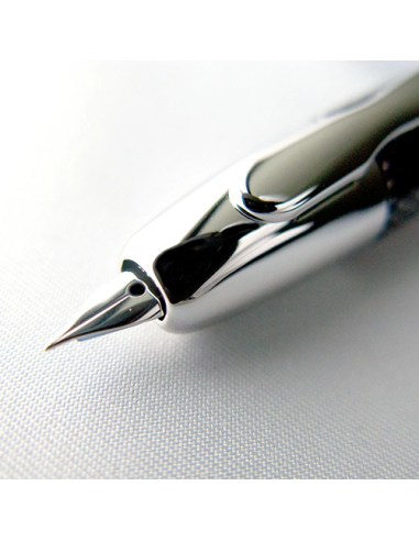 Pilot Capless "Kasuri" (Carbonesque) FCN-2MR-KB-M JDM  Plumín de Oro Gold Nib 18K
