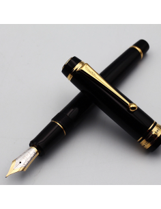 Pilot Custom 845 Urushi  FKV-5MR-B-M JDM - Ebonita Negra - Plumín Oro 18K