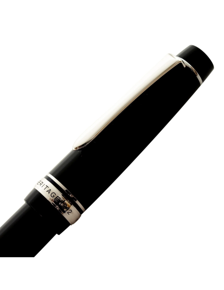 Pilot Custom Heritage 912   FKVH-2MR-B-M - Negro / Rodio - Plumín Oro 14K
