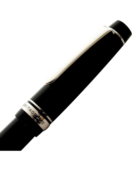 Pilot Custom Heritage 912   FKVH-2MR-B-M - Negro / Rodio - Plumín Oro 14K