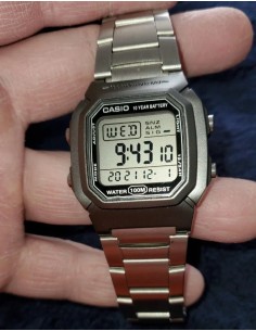 reloj digital Casio Classic W-800HD-1AV 44.2 × 36.8 × 13.4 mm. 10 años de batería 100m WR correa de acero 2