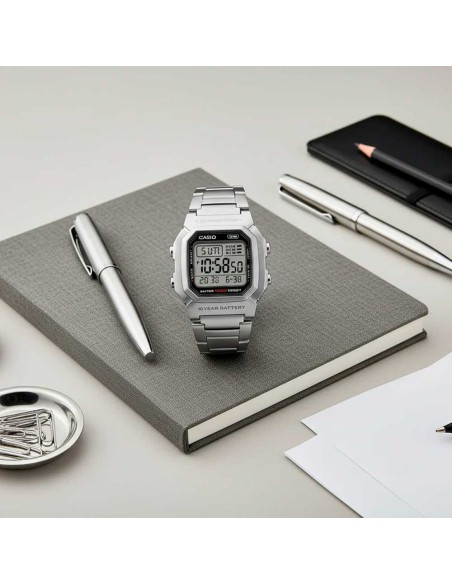 reloj digital Casio Classic W-800HD-1AV 44.2 × 36.8 × 13.4 mm. 10 años de batería 100m WR correa de acero