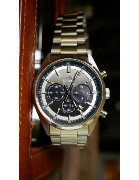 cronógrafo solar hombre Orient Kōboku Panda Neo’s 70 WV0011TX 42 mm JDM hecho en Japón
