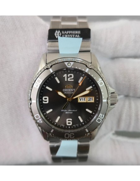 Orient Kamasu RA-AA0819N 41.8mm 200m sapphire crystal automatic divers men’s watch stainless steel bracelet