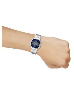 Reloj Casio Vintage A140WE-2A – Esfera Azul y Correa de Acero Plateada 2