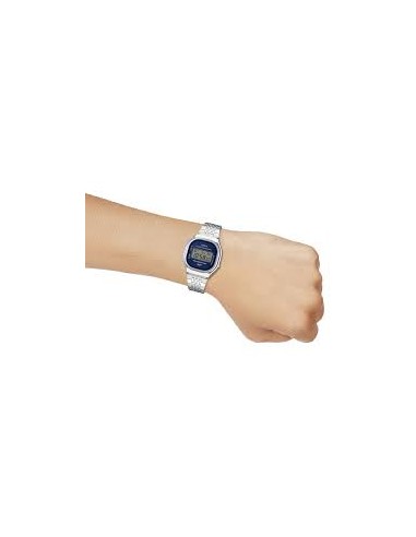 Reloj Casio Vintage A140WE-2A – Esfera Azul y Correa de Acero Plateada