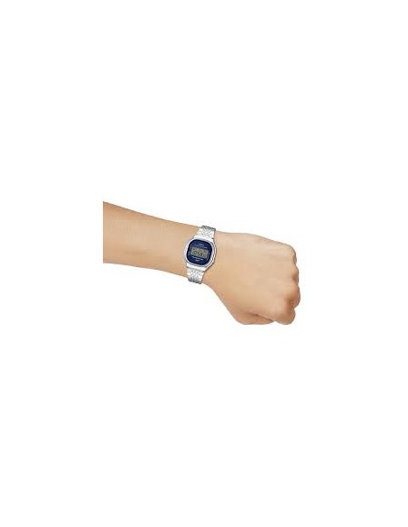 Reloj Casio Vintage A140WE-2A – Esfera Azul y Correa de Acero Plateada