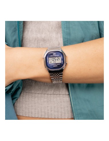 Reloj Casio Vintage A140WE-2A – Esfera Azul y Correa de Acero Plateada