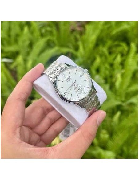 Reloj Casio BMS-100D-7A Hombre – Correa de Acero Inoxidable y Fondo blanco