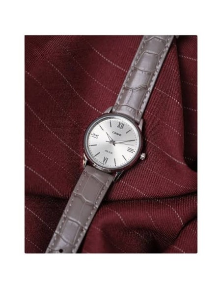Reloj Casio Para Mujer LTP-1303LL-7A Analógico Correa de Cuero