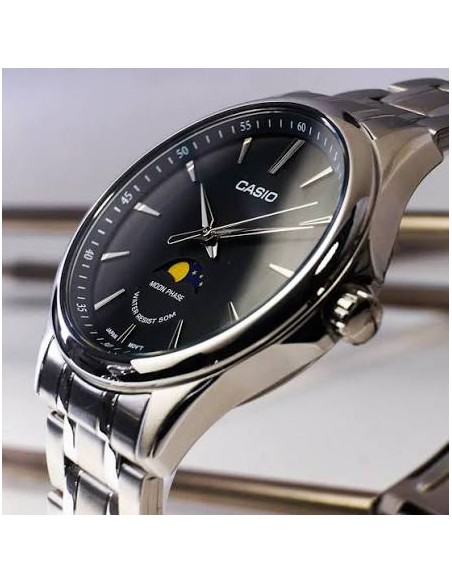 Reloj cuarzo hombre Casio Sun & Moon  MTP-M110D-1A 48.4 × 42.5 × 9.6 mm correa de acero 50m WR