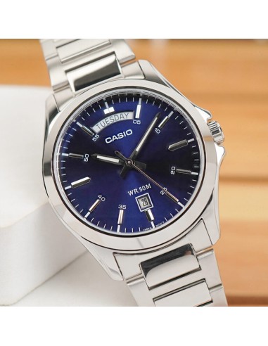 Reloj Casio Para Hombre MTP-1370D-2A2 Analógico Correa Acero Plateado Esfera Azul