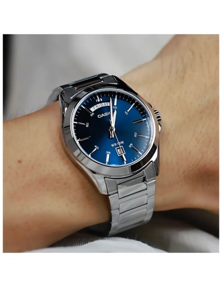 Reloj Casio Para Hombre MTP-1370D-2A2 Analógico Correa Acero Plateado Esfera Azul