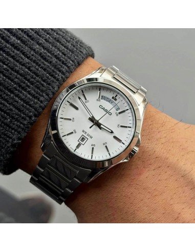 Reloj Casio Para Hombre MTP-1370D-7A3 Analógico Correa Acero Plateado Esfera blanca