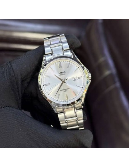Reloj Casio Para Hombre MTS-115D-7A Cristal Zafiro Correa Acero