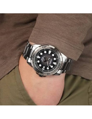 Reloj Casio Para Hombre MTD-140D-1A Deportivo Correa Acero Plateado Esfera Negra 100M