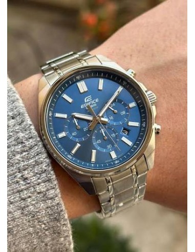Reloj Casio Edifice Para Hombre EFV-650D-2A Cronógrafo Correa Acero Plateado Esfera Negra 100M