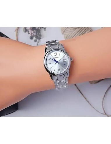 Reloj Casio Para Mujer LTP-V002D-7B3 Analógico Correa Acero Esfera gris Números Arábigos Fecha