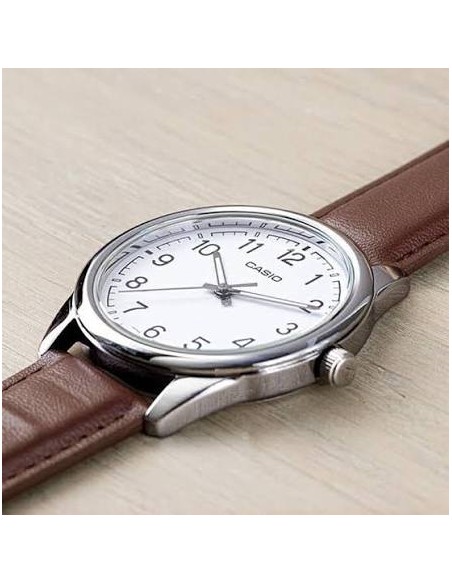 Reloj analogico correa de piel MTP-V005L-7B4 Cuarzo analógico