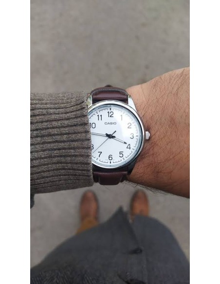 Reloj analogico correa de piel MTP-V005L-7B4 Cuarzo analógico