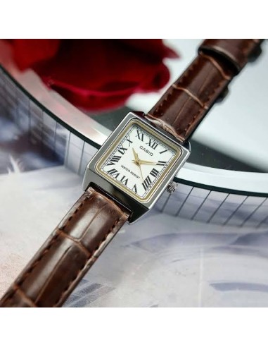 reloj analógico para mujer Casio LTP-V007L-7B2 Diseño rectangular clásico con correa de cuero
