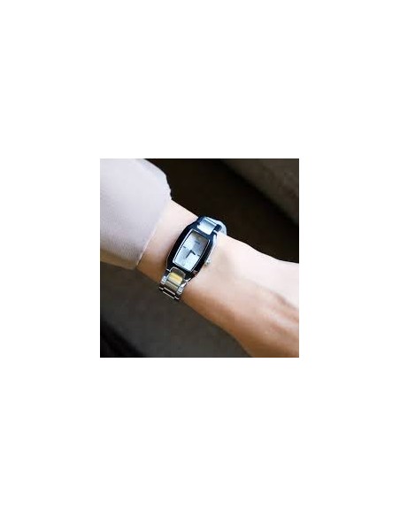 Reloj analógico para mujer Casio LTP-1165A-7C2 Diseño rectangular de acero inoxidable