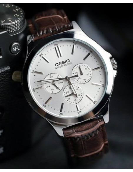 Reloj Casio Para Hombre MTP-V300L-7A Multifuncion Correa de piel