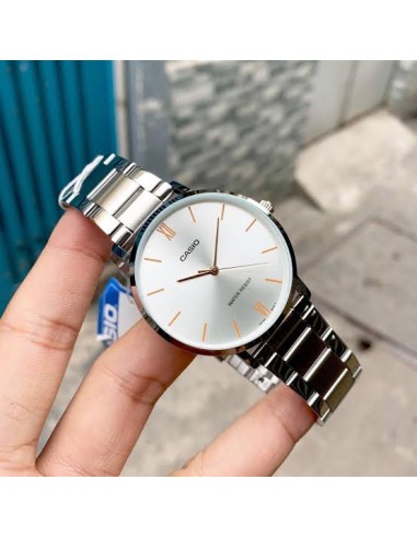 Reloj análogo de cuarzo Casio MTP-VT01D-7B correa de acero inoxidable