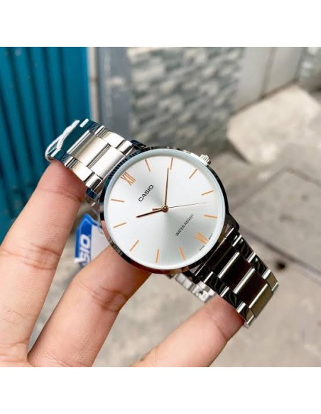 Reloj análogo de cuarzo Casio MTP-VT01D-7B correa de acero inoxidable