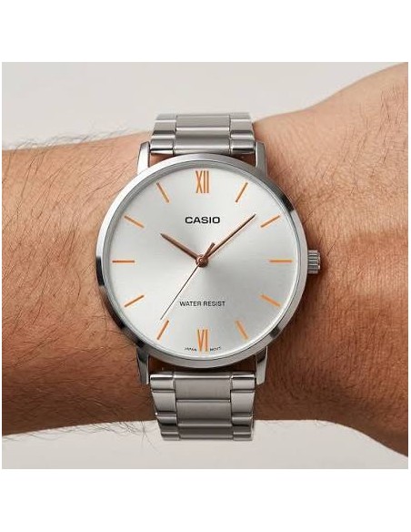 Reloj análogo de cuarzo Casio MTP-VT01D-7B correa de acero inoxidable