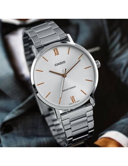 Reloj análogico de cuarzo Casio MTP-VT01D-7B correa de acero inoxidable 46 x 40 x 8.2 mm