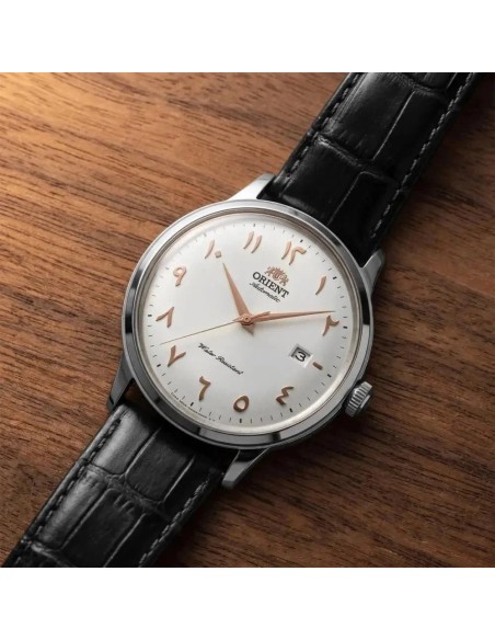 reloj automático hombre Orient Bambino Arabic Dial Silver Dallah RA-AC0038S 40.5mm correa de cuero Cal. F6724