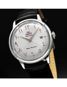 reloj automático hombre Orient Bambino Arabic Dial Silver Dallah RA-AC0038S 40.5mm correa de cuero Cal. F6724