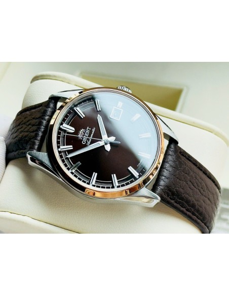 automático hombre Orient Stretto Date RA-AC0R03Y Chocolate / Rose Gold  38,5mm 50m WR cristal de zafiro