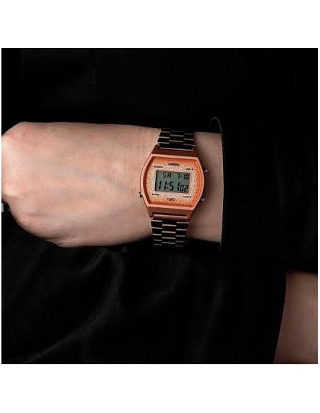 reloj digital unisex Casio Vintage Edgy B640WCG-5E Luz de Fondo Led correa de acero 50m water resist