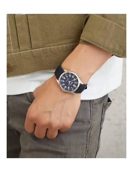 Reloj Clásico Q&Q QB38-315 Analógico, Resistente al Agua y Mecanismo Citizen