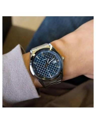 reloj clásico cuarzo hombre Casio Classic MTP-VD03D-2A2 41mm 50m WR correa de acero