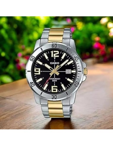 reloj clásico hombre cuarzo Casio Classic MTP-VD01SG-1BV Two-Tone 49 × 45 × 10.3 mm 50m WR correa de acero