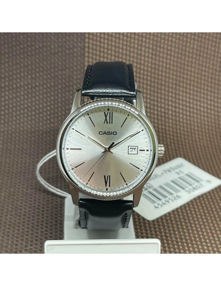 reloj clásico cuarzo hombre Casio Classic  MTP-V002L-7B3 44 × 37 × 9.6 mm 44 grs correa de cuero