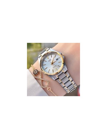 Reloj analógico para mujer Casio LTP-1183G-7A con caja y correa de acero inoxidable