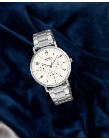 Reloj Casio MTP-VT06D-7B Hombre – Correa de Acero Inoxidable y Fondo Blanco