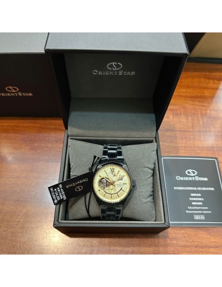 Orient Star Joker Two-Tone RK-AV0130G JDM 41mm 100m WR cristal de zafiro